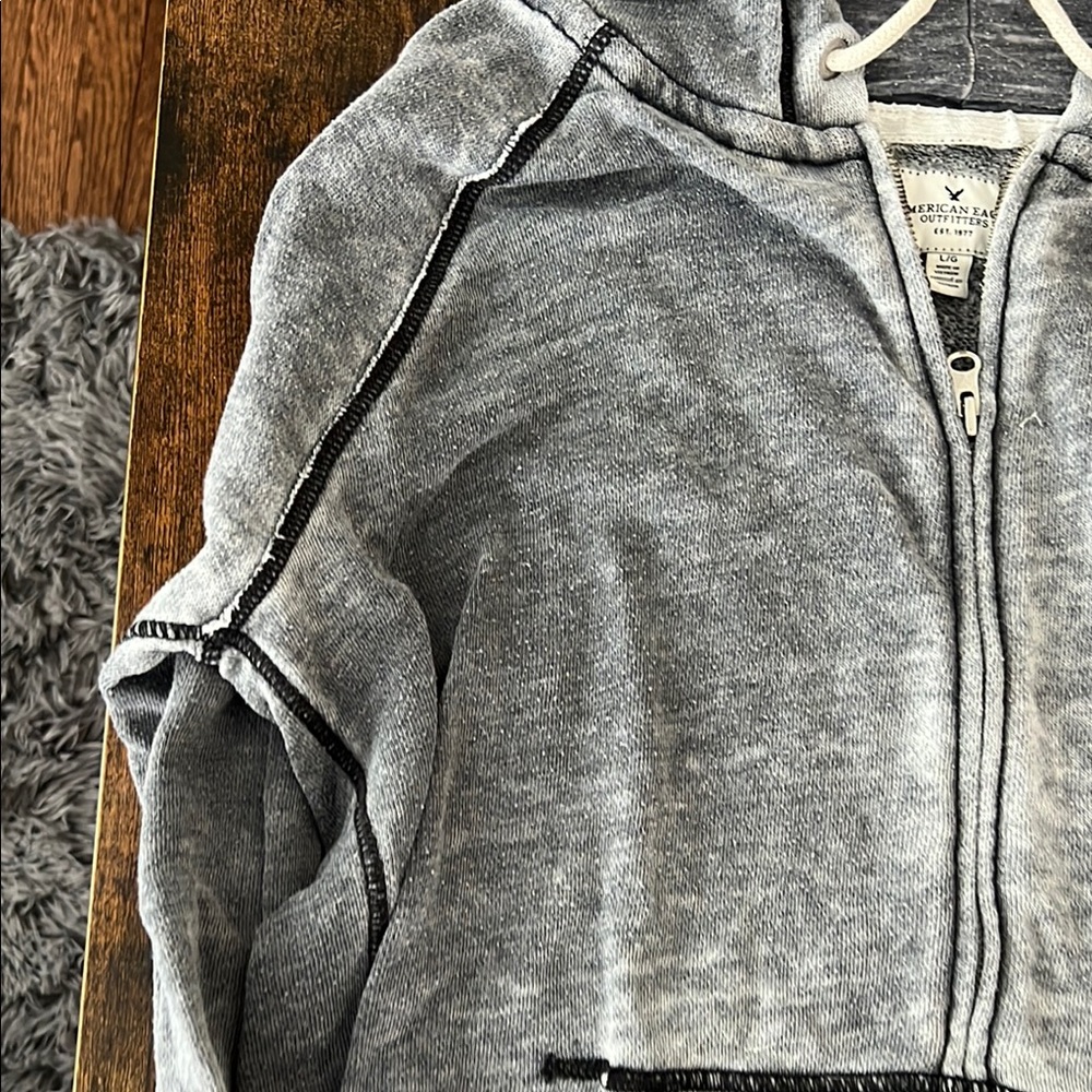 American Eagle Outfitters Gray Zip-Up Hoodie - Picture 4 of 5